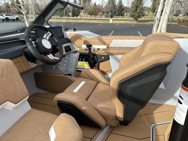 Slide: The Image of Nautique Ski Nautique 2026 - 34