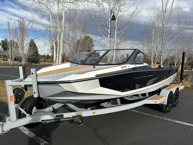 Slide: The Image of Nautique Ski Nautique 2026 - 4