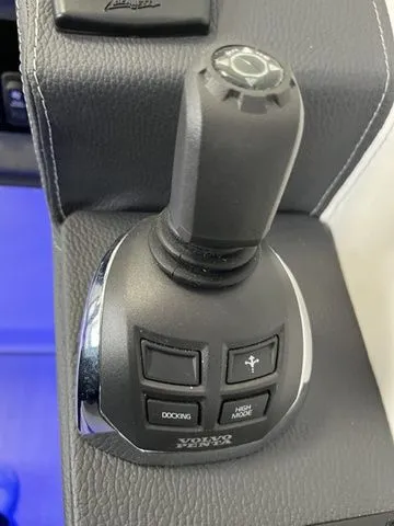 Slide: The Image of Regal 3300 2023 - 15