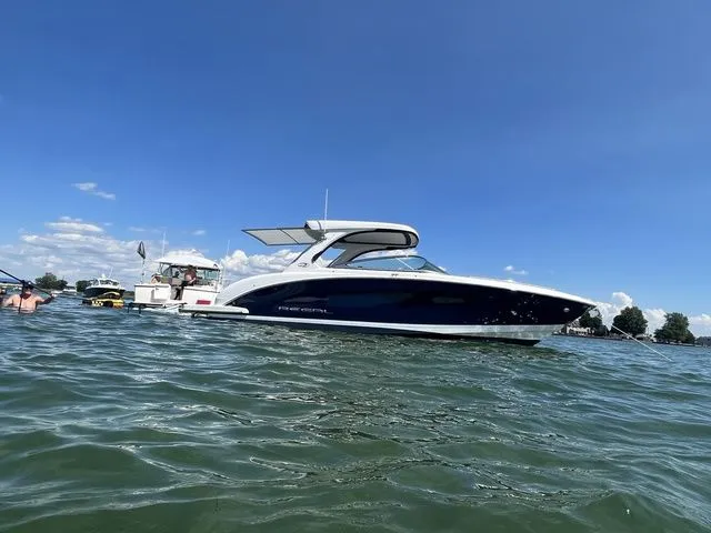 Slide: The Image of Regal 3300 2023 - 5