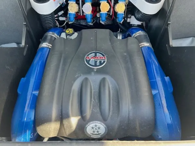 Slide: The Image of MasterCraft X24 2019 - 23