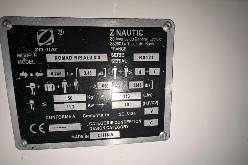Slide: The Image of Label plate of Zodiac Nomad 3.3 RIB Alu, 2025 model, displaying specifications and compliance details. - 6