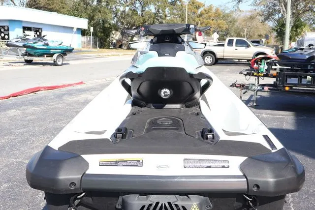 Slide: The Image of Sea-Doo GTI 130 2024 - 10