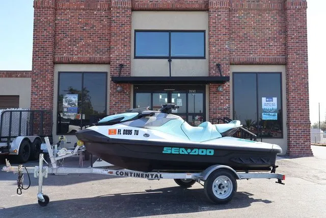 Slide: The Image of Sea-Doo GTI 130 2024 - 2