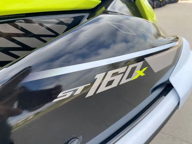 Slide: The Image of Kawasaki Jet Ski ST 2026 - 10