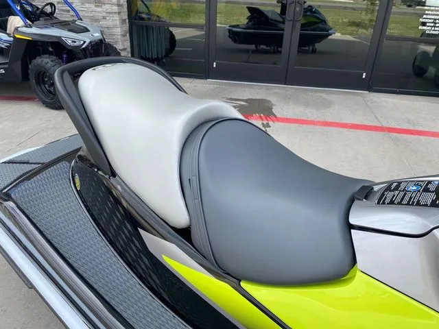 Slide: The Image of Kawasaki Jet Ski ST 2026 - 12