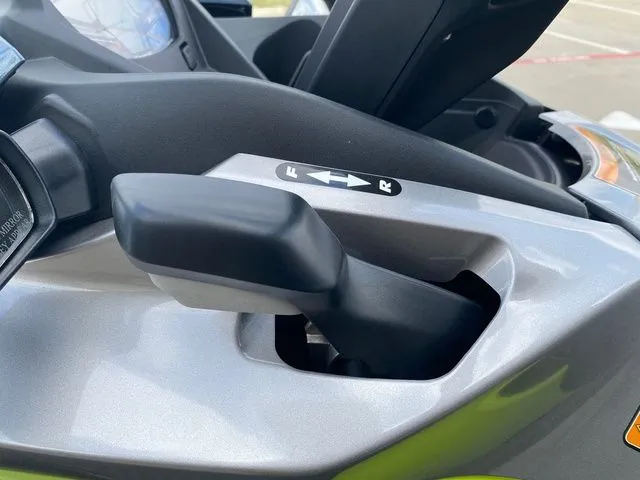 Slide: The Image of Kawasaki Jet Ski ST 2026 - 27