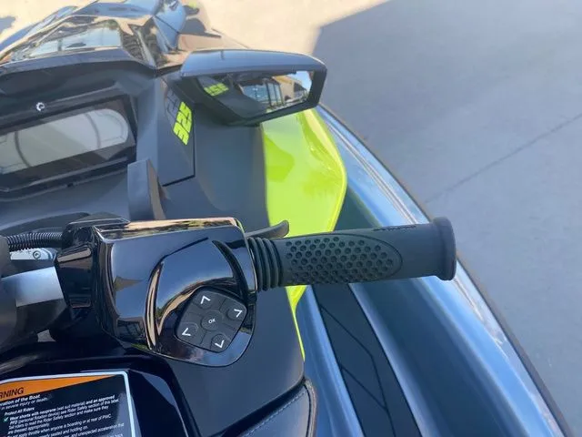 Slide: The Image of CAN-AM® RXP- X 325 ROTAX 1630 ACE 2026 - 24