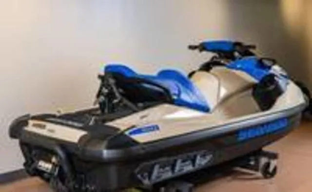 Slide: The Image of Sea-Doo Wake 170 2026 - 2