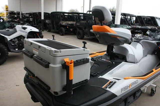 Slide: The Image of Sea-Doo 00019TB00 2026 - 8