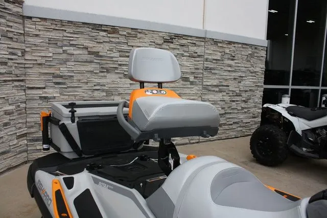 Slide: The Image of Sea-Doo FishPro Trophy 170 2026 - 10