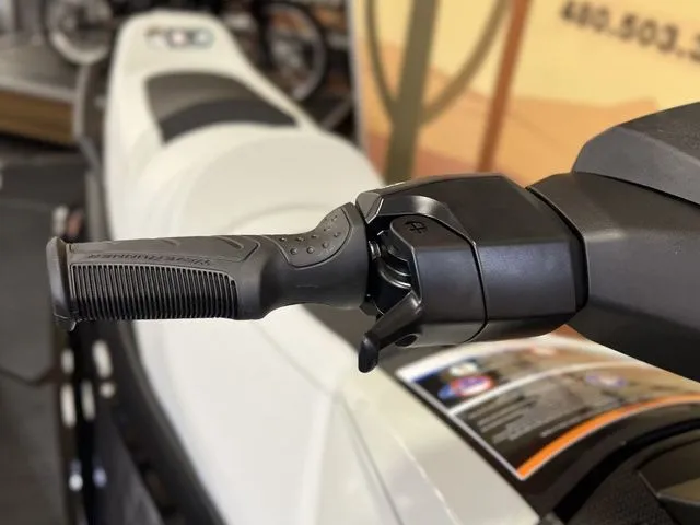 Slide: The Image of Yamaha VX Cruiser HO 2026 - 11