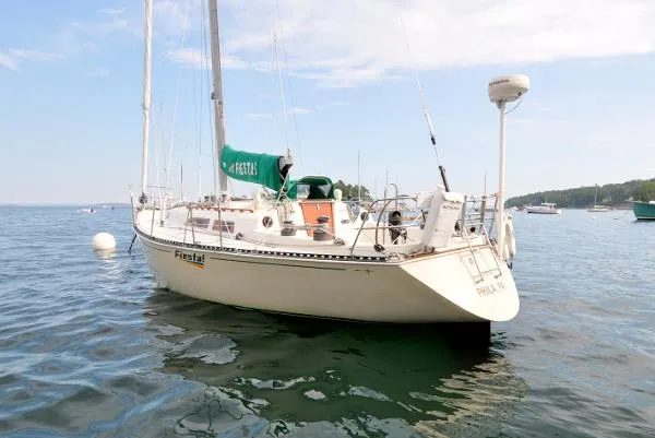 Slide: The Image of C&C 40 Centerboard Cruiser 1980 - 7