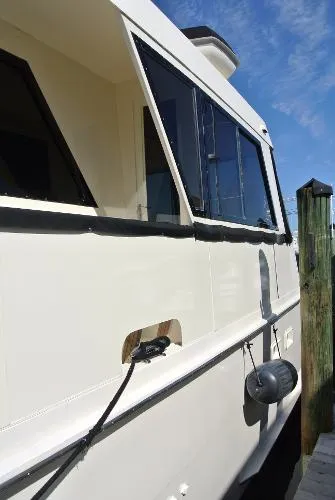 Slide: The Image of Hatteras 67 Cockpit Motor Yacht 1988 - 10