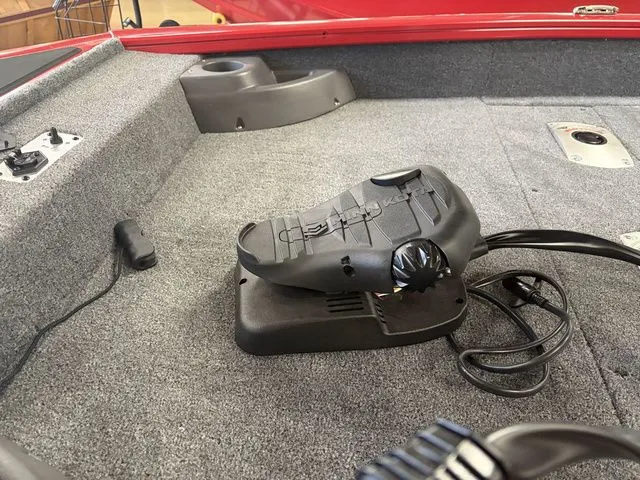 Slide: The Image of Tracker Pro Team 175 TF 2026 - 33