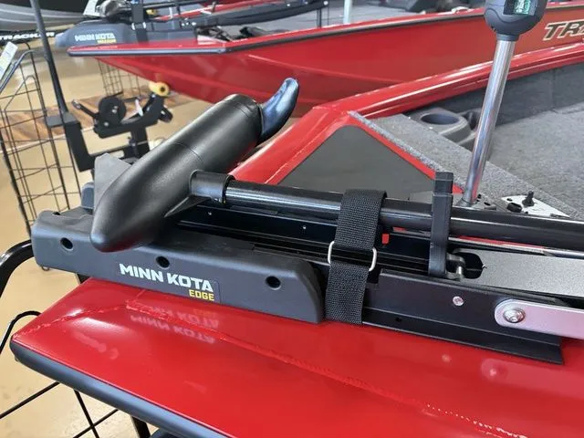 Slide: The Image of Tracker Pro Team 175 TF 2026 - 4