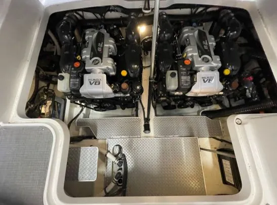 Slide: The Image of 2016 Formula 330 Crossover Bowrider 12 - 12