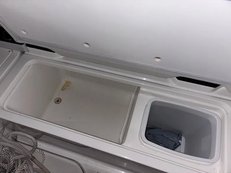 Slide: The Image of 2016 Formula 330 Crossover Bowrider 29 - 29