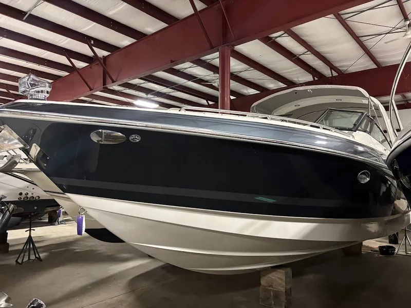 Slide: The Image of 2016 Formula 330 Crossover Bowrider 5 - 5