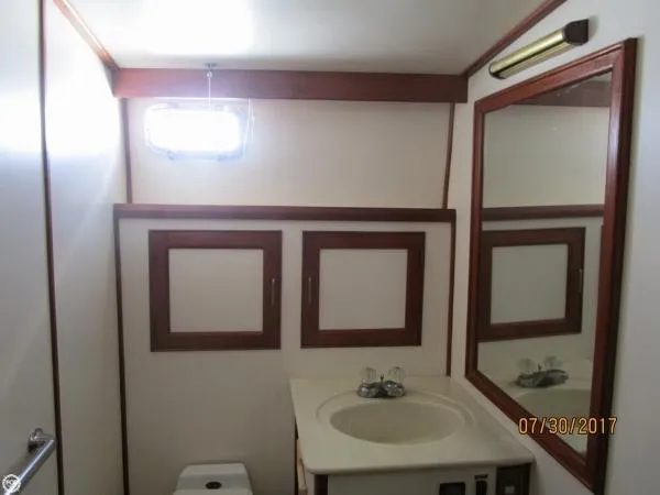 Slide: The Image of Sea Ranger Motoryacht Aft Cabin 1990 - 10