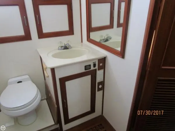Slide: The Image of Sea Ranger Motoryacht Aft Cabin 1990 - 11