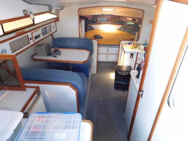 Slide: The Image of Sea Ray Express Cruiser 1989 - 1