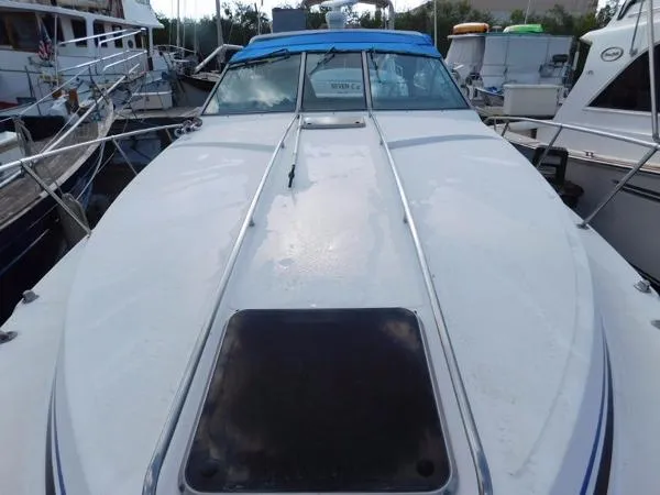 Slide: The Image of Sea Ray Express Cruiser 1989 - 10