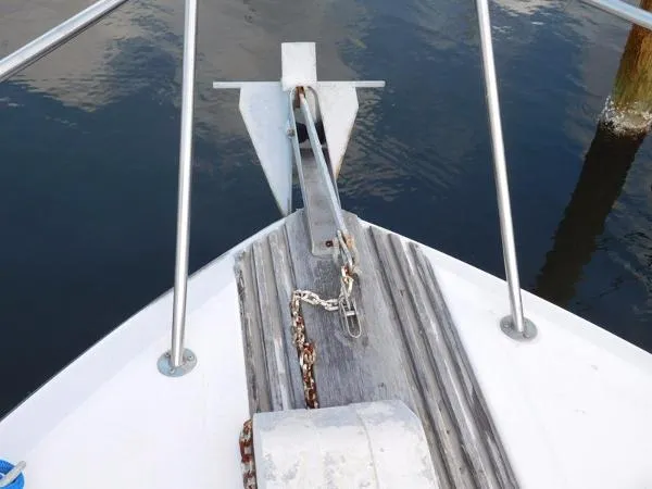 Slide: The Image of Sea Ray Express Cruiser 1989 - 11