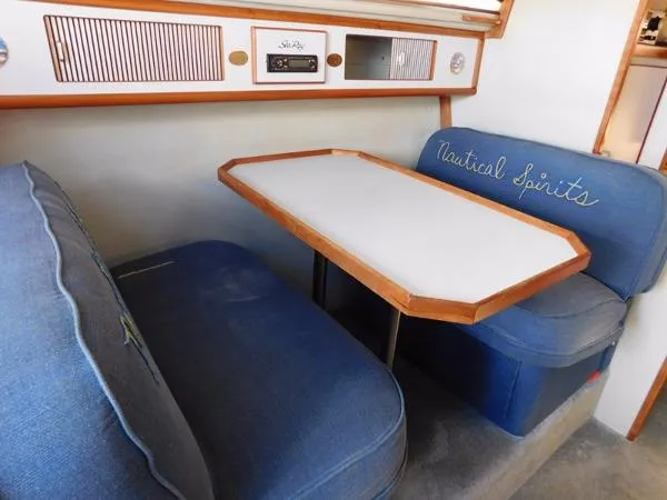 Slide: The Image of Sea Ray Express Cruiser 1989 - 2