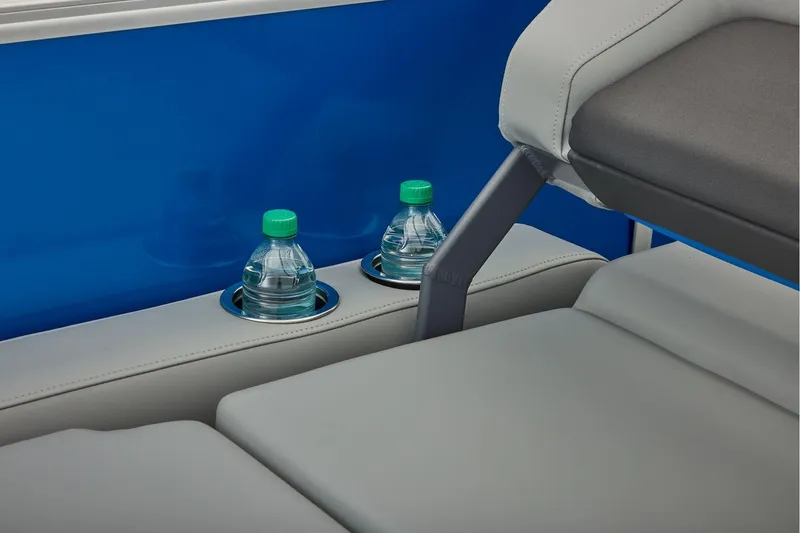 Slide: The Image of Sun Tracker Party Barge 22 RF XP3 2026 - 56