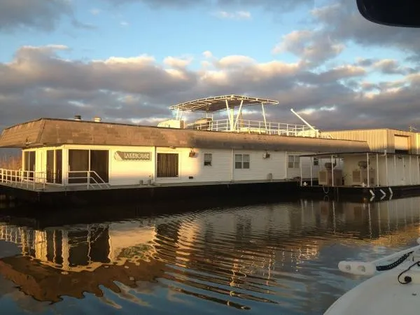 Slide: The Image of Custom Houseboat 1994 - 0