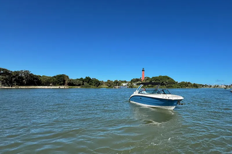 Slide: The Image of Sea Ray SDX 270 Outboard 2026 - 3