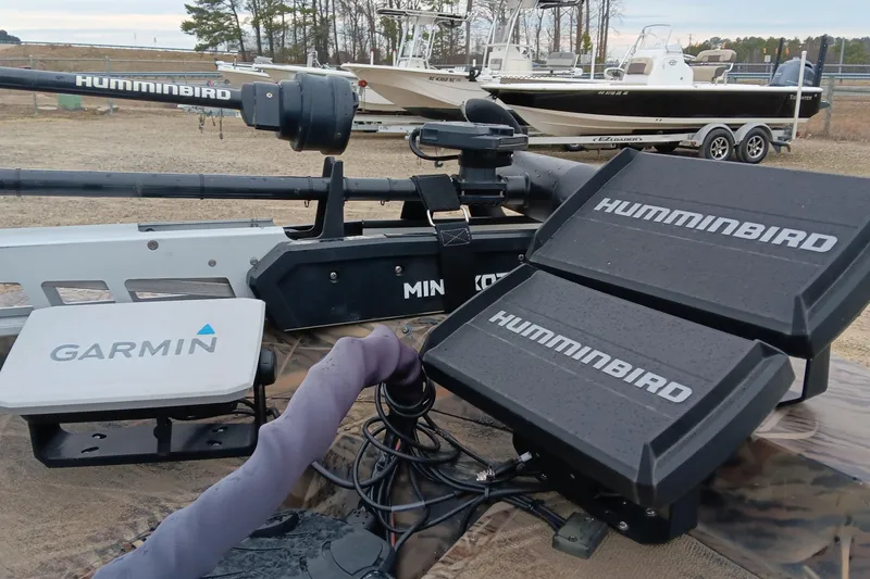 Slide: The Image of 2018 G3 Sportsman 17 Camo boat with Humminbird and Garmin electronics. - 9