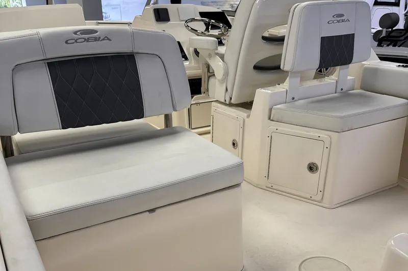 Slide: The Image of Cobia 220 Dual Console 2024 - 14