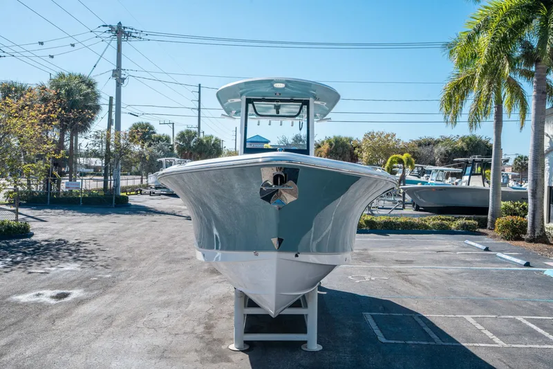 Slide: The Image of Sea Hunt Ultra 275 SE 2026 - 7