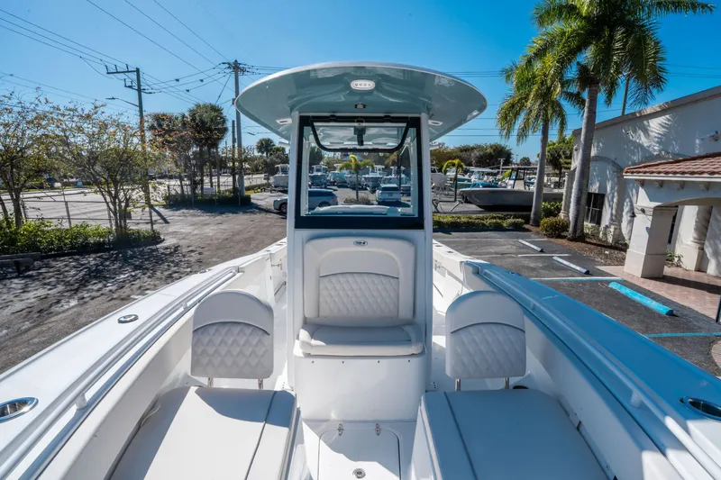 Slide: The Image of Sea Hunt Ultra 275 SE 2026 - 30