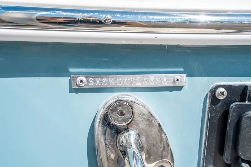 Slide: The Image of Sea Hunt Ultra 275 SE 2026 - 33