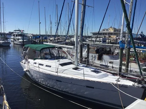 Slide: The Image of Beneteau 373 2006 - 0