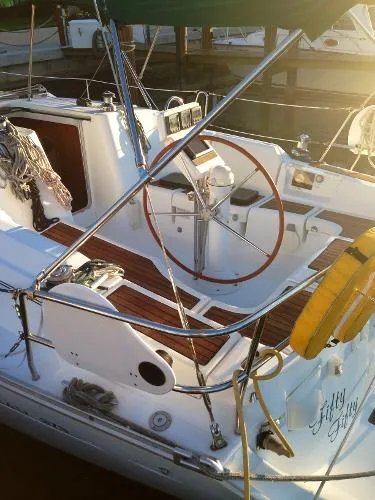 Slide: The Image of Beneteau 373 2006 - 9