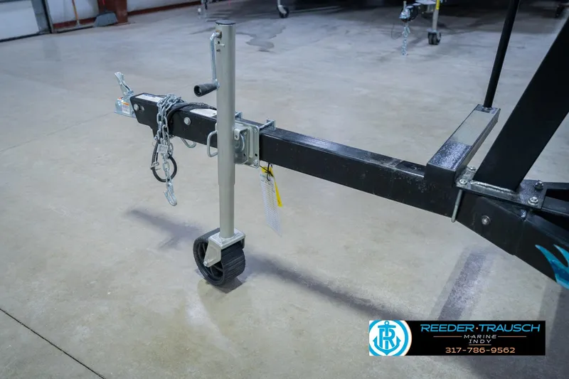 Slide: The Image of Trailer hitch of 2026 Bennington 24 MFB at Reeder-Trausch Marine showroom. - 58