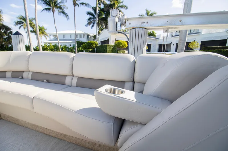 Slide: The Image of Luxurious seating on a 2017 Bennington R 28 RSRX1 pontoon boat. - 7