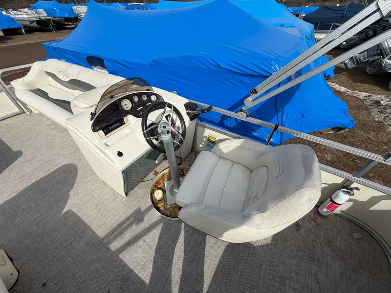 Slide: The Image of Bennington 205L Pontoon 2005 - 3