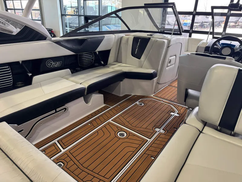 Slide: The Image of Nautique Super Air Nautique G23 2015 - 14