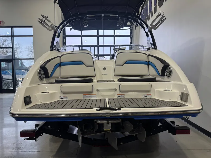 Slide: The Image of Yamaha 242X 2017 - 5