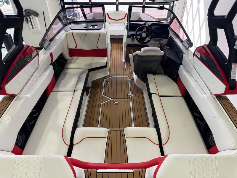 Slide: The Image of Nautique Super Air Nautique G23 2021 - 13
