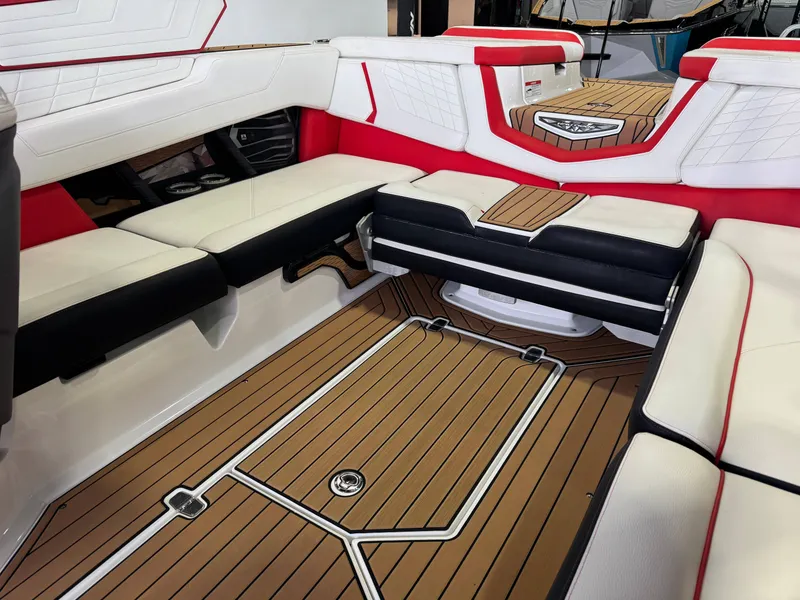 Slide: The Image of Nautique Super Air Nautique G23 2021 - 15