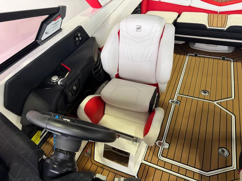 Slide: The Image of Nautique Super Air Nautique G23 2021 - 21