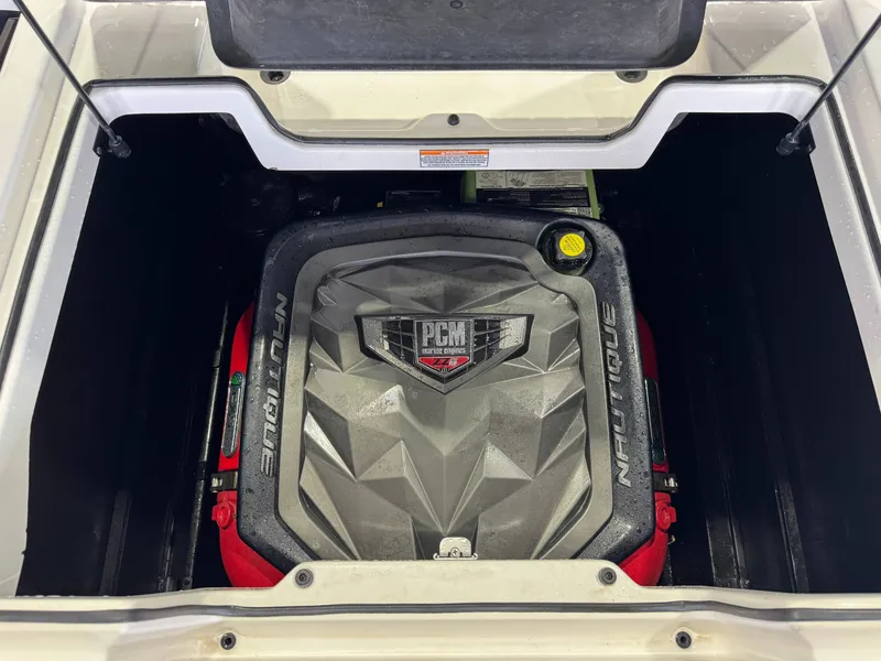 Slide: The Image of Nautique Super Air Nautique G23 2021 - 28