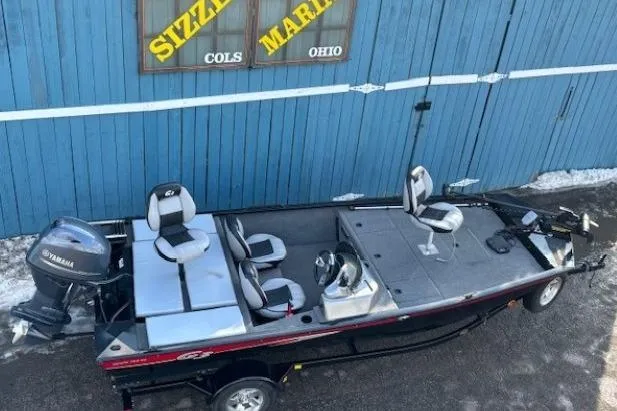 Slide: The Image of 2014 G3 Eagle 166 SE boat with Yamaha motor, parked at Sizzle Marine, Ohio. - 6