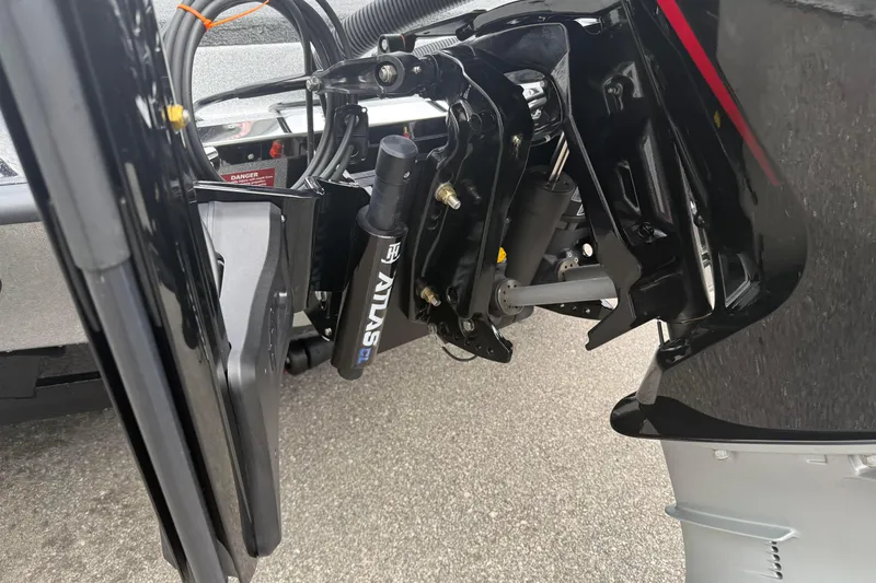 Slide: The Image of 2026 Phoenix 20 XE boat engine mount with Atlas hydraulic system. - 6